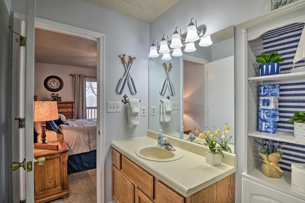Reed Springs Condo With Furnished Deck And Pool Access Reeds Spring Exteriér fotografie