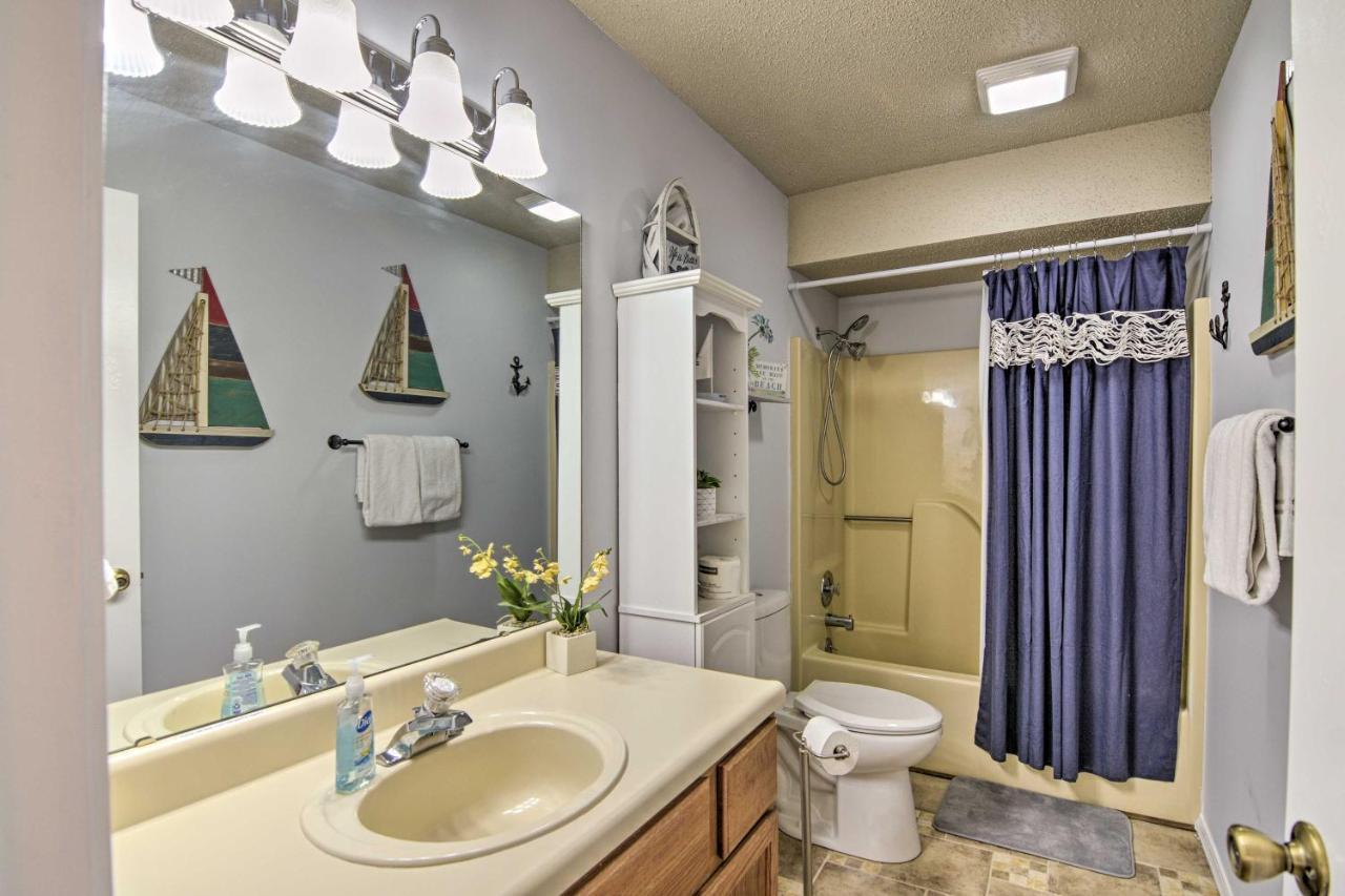 Reed Springs Condo With Furnished Deck And Pool Access Reeds Spring Exteriér fotografie