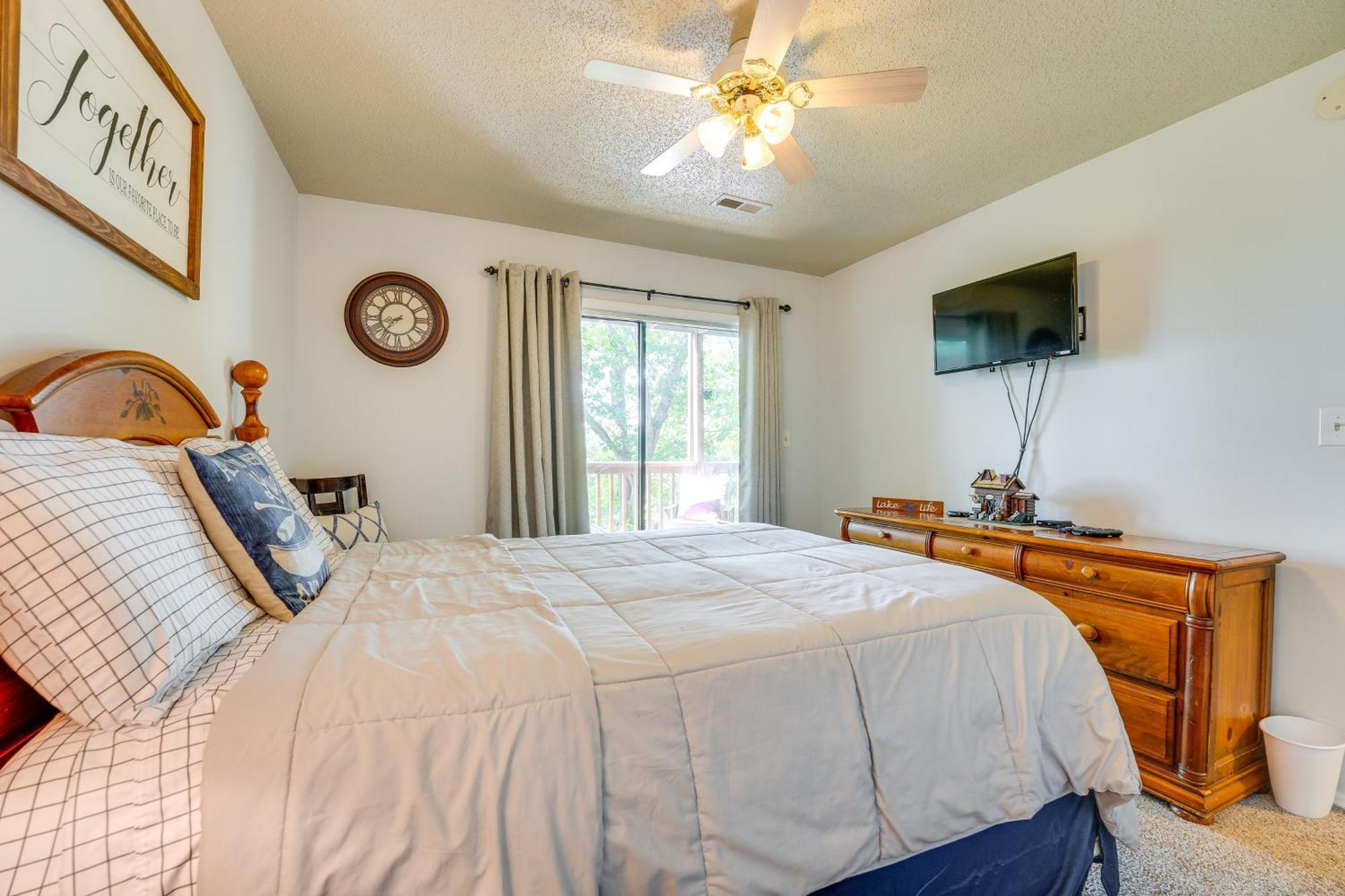 Reed Springs Condo With Furnished Deck And Pool Access Reeds Spring Exteriér fotografie
