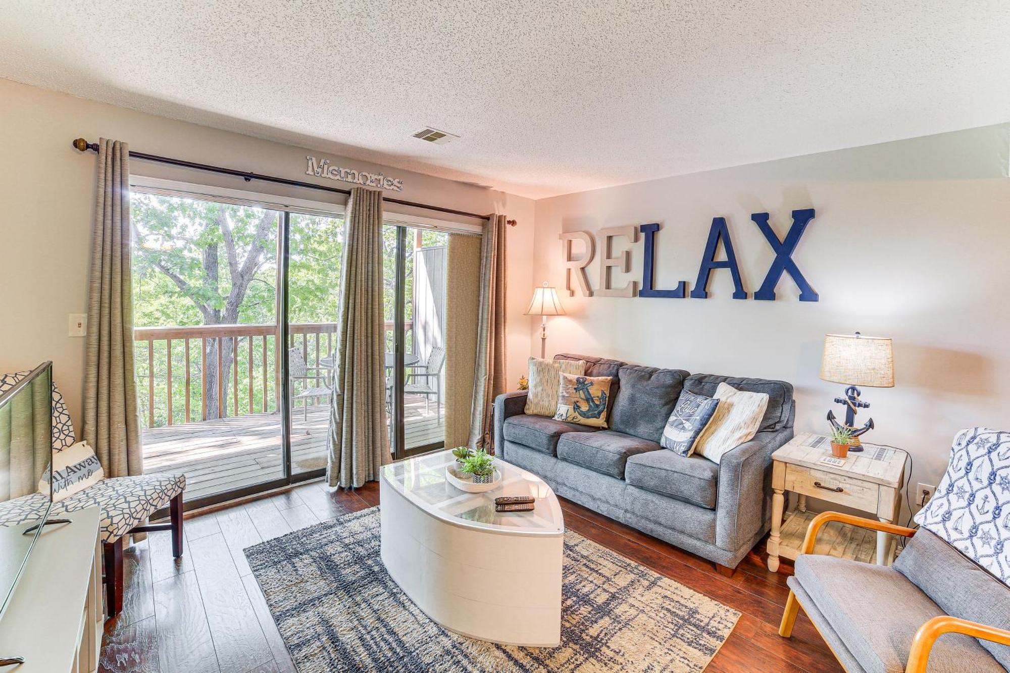 Reed Springs Condo With Furnished Deck And Pool Access Reeds Spring Exteriér fotografie