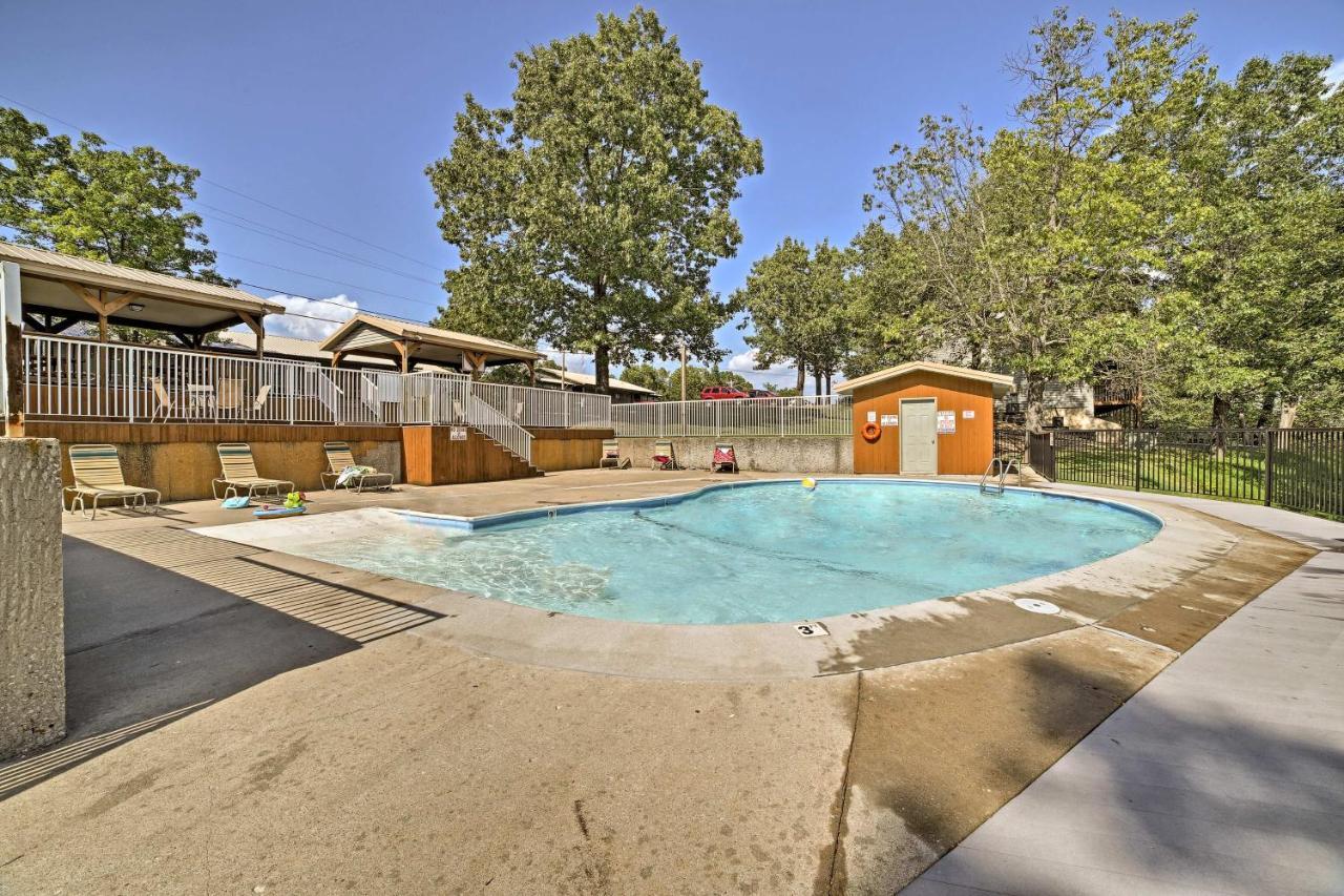 Reed Springs Condo With Furnished Deck And Pool Access Reeds Spring Exteriér fotografie